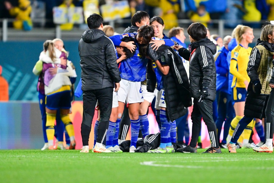 关于瑞典队客场力克波兰，岂曰无衣焉不展宏图的信息